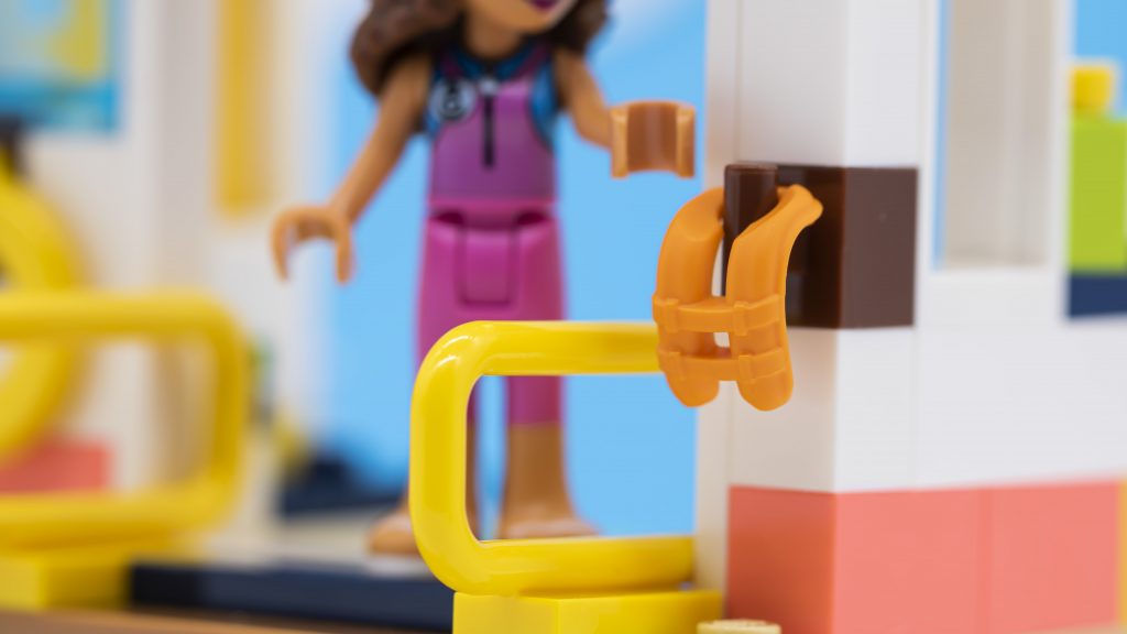 life jacket 1024x576