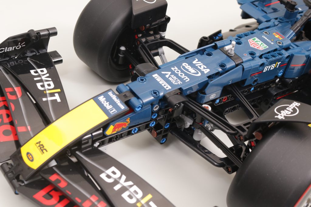 LEGO Technic 42206 Oracle Red Bull Racing RB20 F1 Car review 29i 1024x683