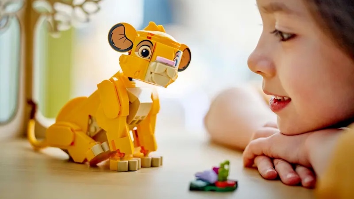 Massive wave of LEGO Disney reveals, including BrickHeadz, advent calendar, and more